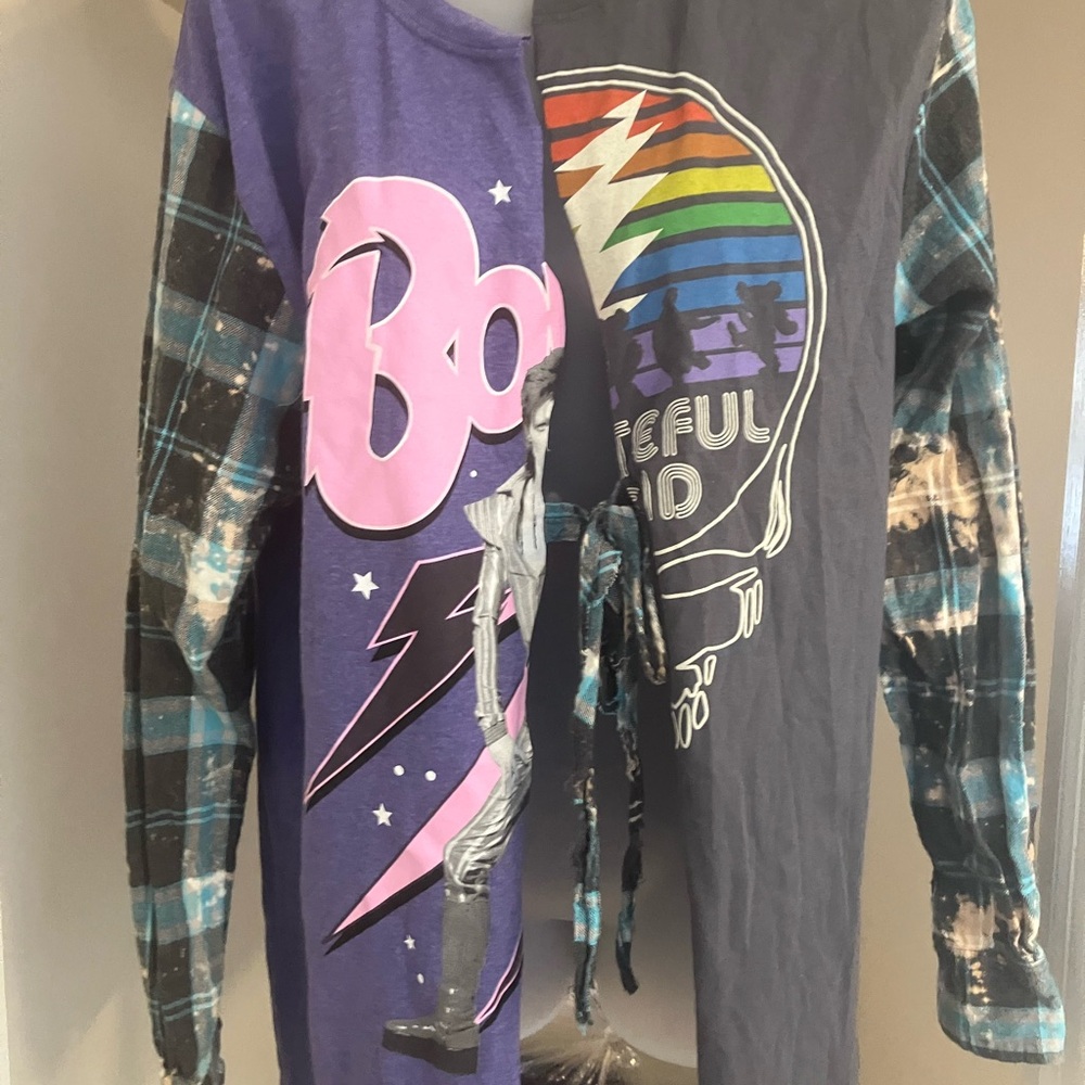 Custom made tie in front women’s rock n roll cover up. Never worn